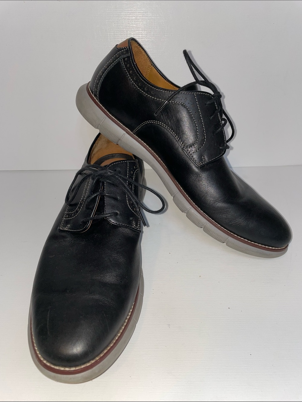 Johnston & Murphy Black Leather Derby Shoes with Gray Soles - Sz 12M